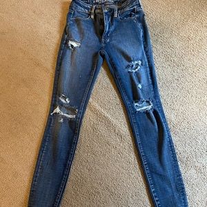 American eagle ripped jeans